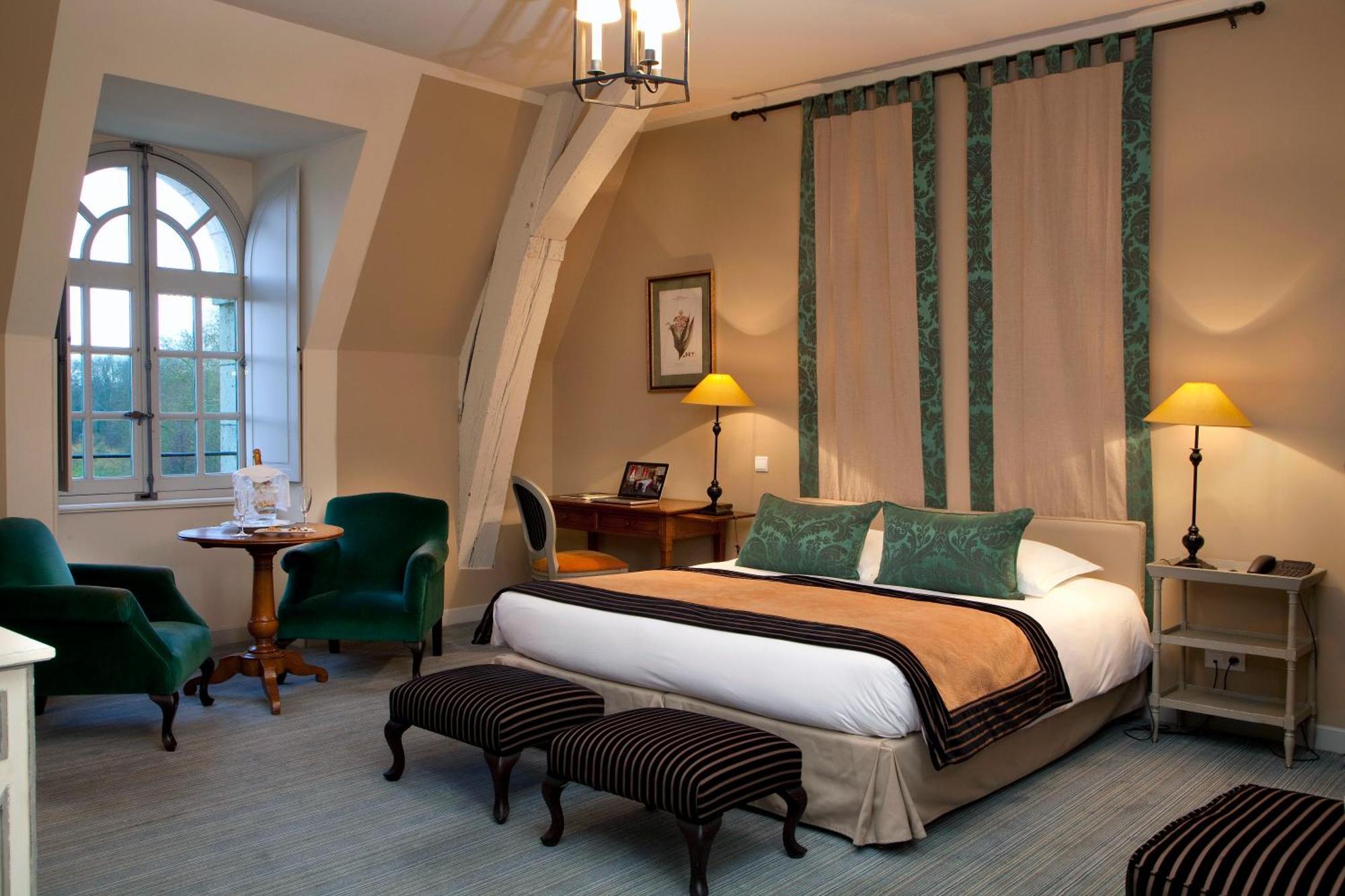 Chateau D'Augerville Golf & Spa Resort מראה חיצוני תמונה